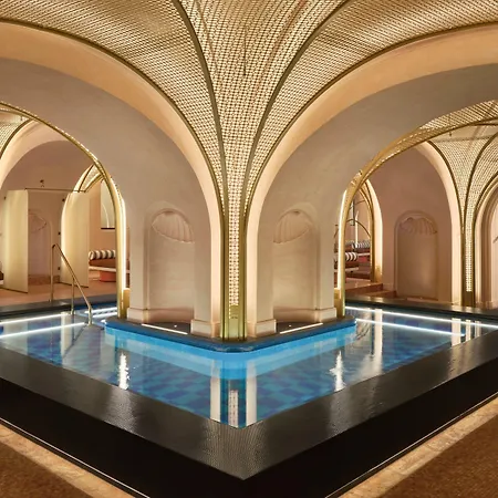 Hotel W 5*