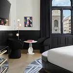 W 5* بودابست
